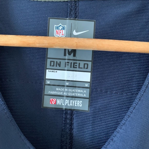 New England Patriots Mac Jones Jersey 🏈 - Picture 4 of 5